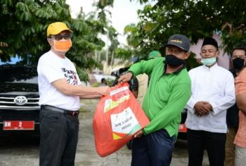 Kelompok Tani Maju Bersama Palas Pekanbaru, Dapat Sembako Dari Syamsuar
